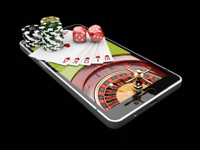 Pengguna Indonesia menikmati slot online slotcc melalui smartphone dengan nyaman